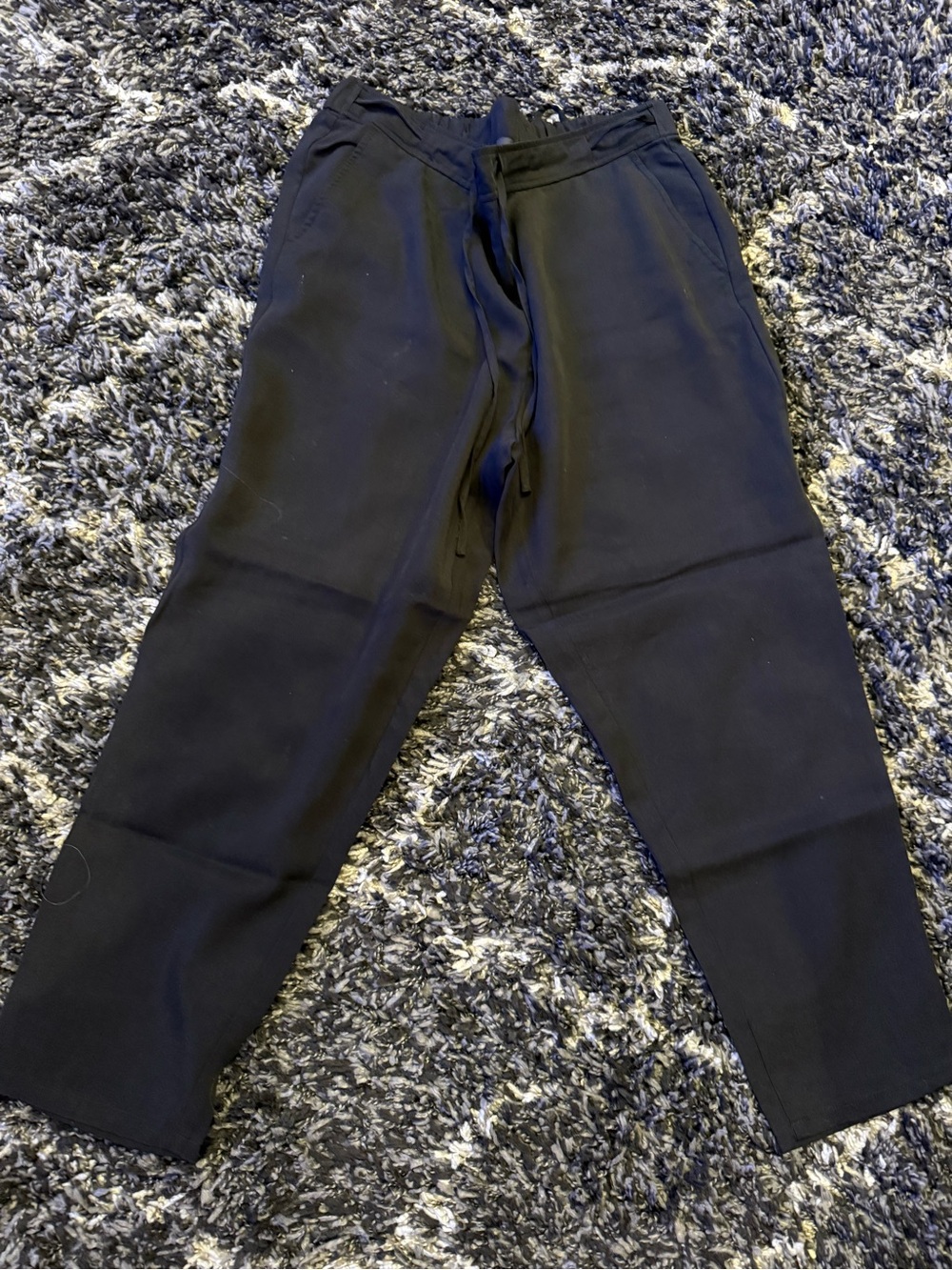 Eileen Fisher Black Cropped Tapered Pants- lightweight like new.